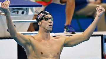 Impresionante: Michael Phelps se cuelga su oro olímpico número 20.
