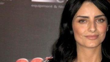 Aislinn Derbez.