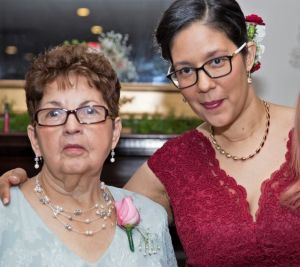 Hijas de fallecidas por coronavirus en hogares de ancianos en NY demandan justicia