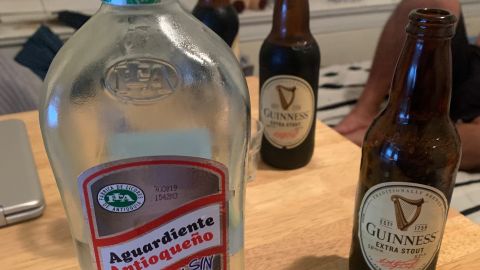 Denuncian aumento de consumo de alcohol en Nueva York tras pandemia del COVID-19