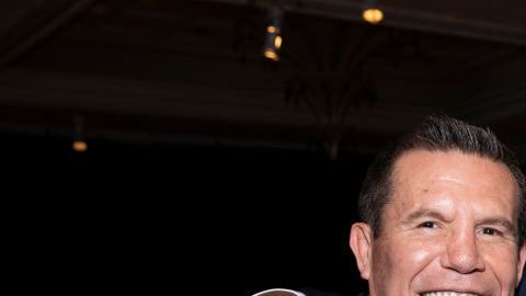 Mike Tyson y Julio Cesar Chávez.