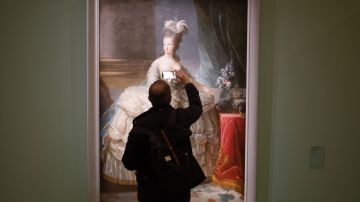 Francia María Antonieta subasta dinero maleta Luis XVI Osenat