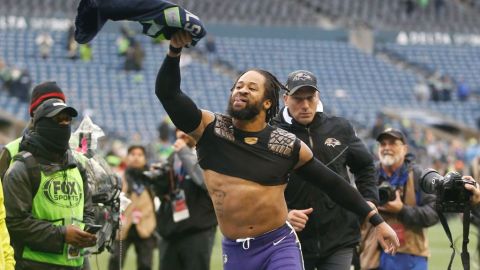 Earl Thomas celebrando una victoria de los Baltimore Ravens.