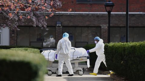 El país sigue registrando más de 2,000 muertes al día por coronavirus.