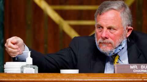 Richard Burr lideraba del Comité de Inteligencia del Senado.