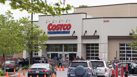 Memorial Day Día de los caídos Costco parrilladas héroes compras coronavirus