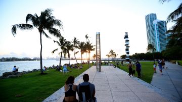 Imagen del South Pointe Park de Miami durante la pandemia del coronavirus.