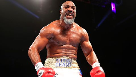 Shannon Briggs durante una pelea en 2016.