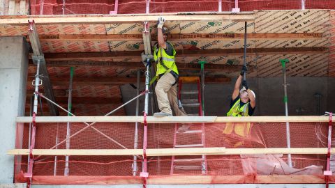 Obreros en una construcción en NYC/Archivo.