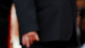 Kevin Trapp y su pareja Izabel Goulart.