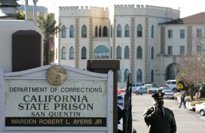 Duro golpe legal para inmigrantes detenidos en cárceles locales de California