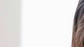 Pamela Silva junto a Ford