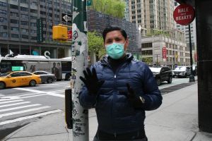 Muchas dudas en Nueva York sobre cómo y para qué realizarse pruebas de anticuerpos del coronavirus