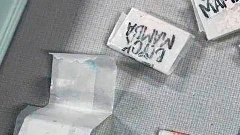 Paquetes de droga con las diferentes "marcas" comerciales