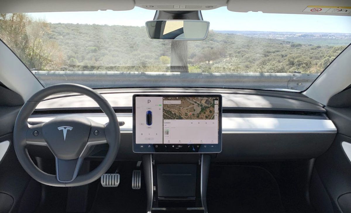 Interior del Tesla Model 3.
Crédito: Cortesía Tesla.