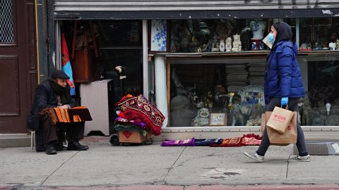 Algunas tiendas de venta al por menor también podrán abrir en la Fase 1, pero solo con recogida en la acera y en la tienda.
