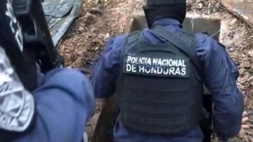 Efectivos de la Policía Nacional de Honduras ingresaron al escondite la semana pasada.