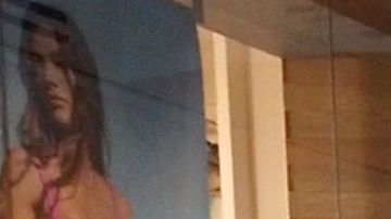 Imagen de un centro comercial de Miami completamente vacío tras la reapertura.