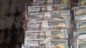 Decomiso billetes falsos