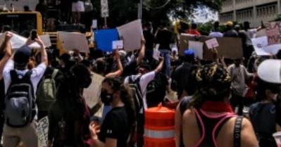 Las manifestaciones en Texas han intensificado.