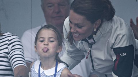 Kate Middleton y su hija.