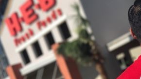 H-E-B restringe ventas de ciertos productos.