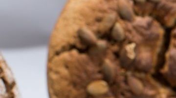 Los granos integrales son ricos en fibra, proporcionan vitaminas B, hierro, cobre, zinc, magnesio, antioxidantes y fitoquímicos.