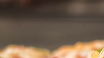 No te quedes con el antojo, sólo escoge sabiamente qué pizza vas a pedir.