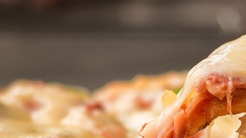 No te quedes con el antojo, sólo escoge sabiamente qué pizza vas a pedir.