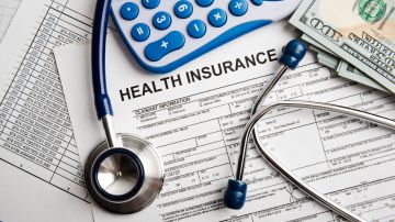 Muchos indocumentados carecen de seguro médico en EE.UU.