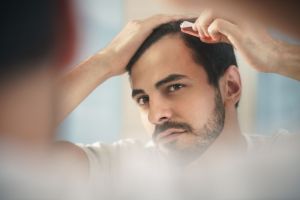 ¿Cómo funciona la levadura de cerveza para fortalecer el cabello?