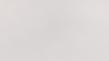 Los rayos del Sol penetran por las ventanas.