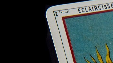 Cada signo es representado por una carta del tarot.