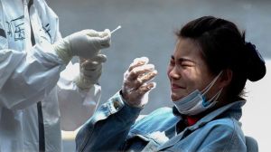 El brote de coronavirus que obligó a Pekín a imponer nuevas restricciones