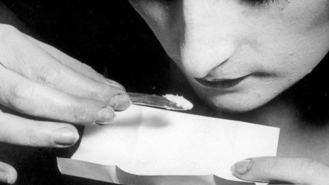 La cocaína fue comercializada como medicamento en Estados Unidos en 1882, fundamentalmente para el dolor odontológico en los niños.