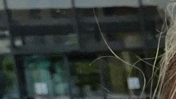 La senadora irlandesa Lynn Ruane acusada de vestir inapropiadamente.