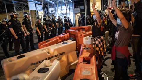 Los enfrentamientos entre policías y manifestantes fueron principalmente en Manhattan y Brooklyn.