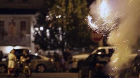 Hay que recordar: Todos los tipos de pirotecnia, incluso las luces de bengala son ilegales