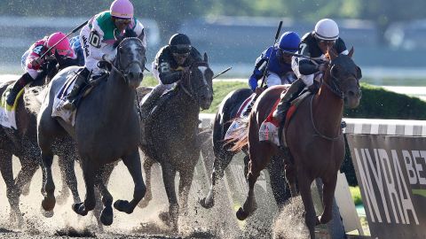 Los nuevos nombres de los caballos de carreras tienen referencias al COVID-19.