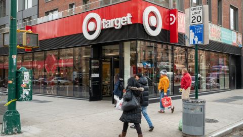 Target pandemia coronavirus salario 19 de junio Brian Cornell Juneteenth Galveston Texas afroamericanos esclavitud