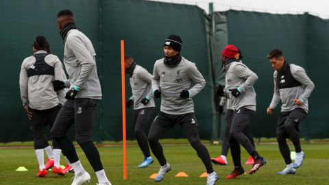 Liverpool en una sesión de entrenamiento previa al COVID-19.