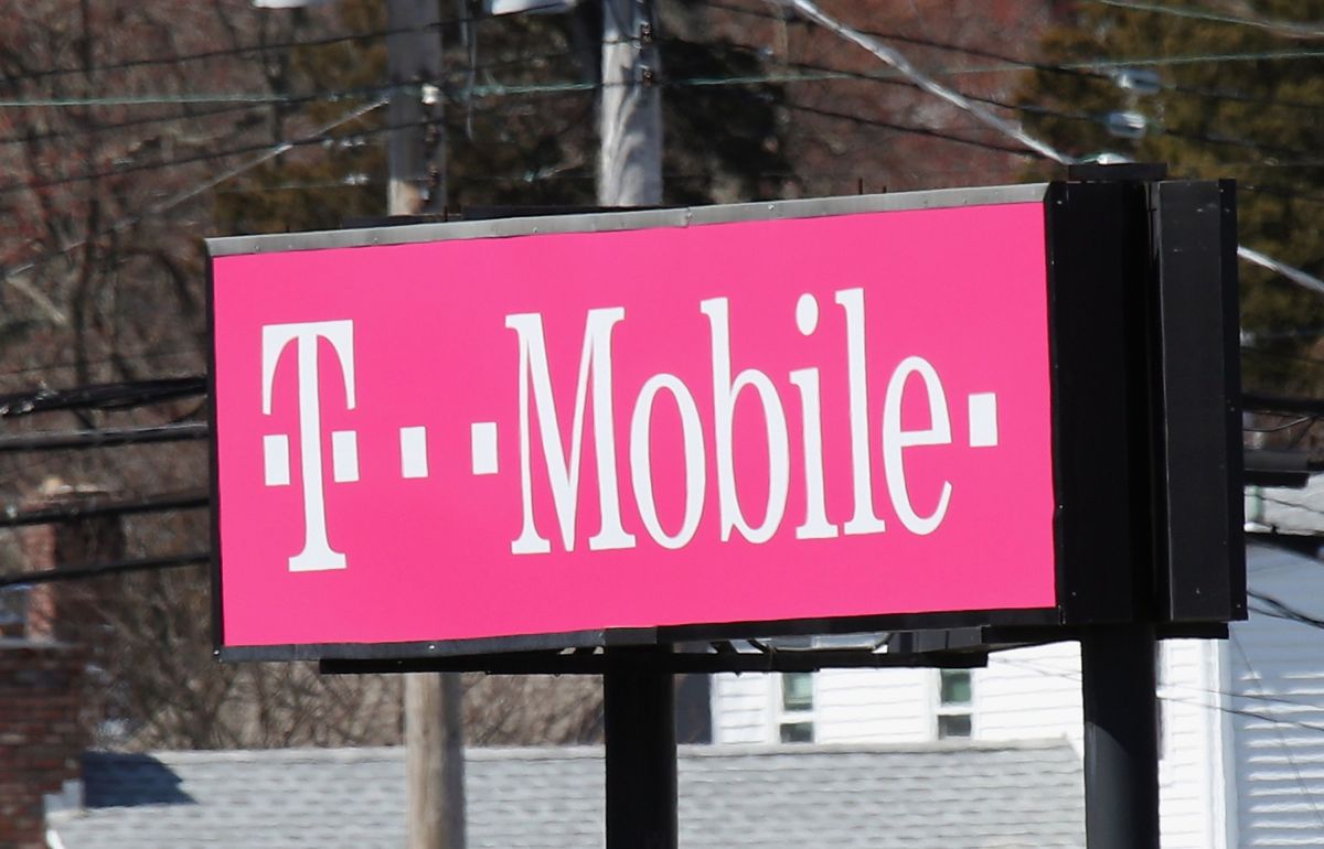 El "apagón" provocó casi 80,000 quejas en el servicio de T-Mobile.
