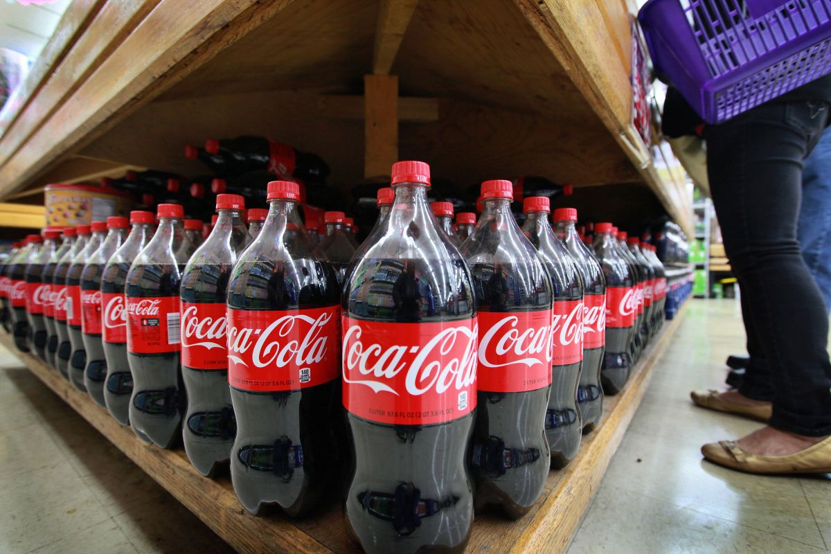 Coca Cola analizará sus estándares y políticas de mercadotecnia digital.
