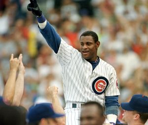 Le han cerrado la puerta en Chicago: Sammy Sosa no entiende el distanciamiento de los Cubs