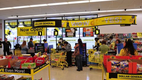 Dollar General Dollar Tree frutas verduras comestibles alimentos leche calidad ahorro advertencia