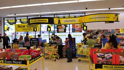 Dollar General Dollar Tree frutas verduras comestibles alimentos leche calidad ahorro advertencia