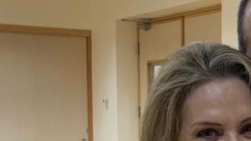 Erika Buenfil y Omar Fierro