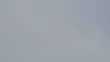 Entre consignas clamando justicia enterraron al futbolista.