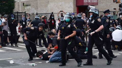 Líderes de la Uniformada insisten en que solo actuarán ante la violencia y los daños a la propiedad.
