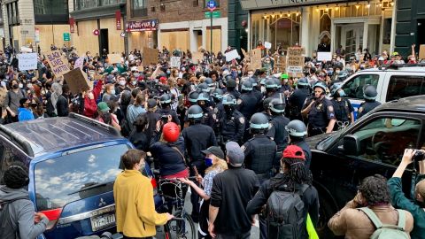 Las masivas demostraciones en NYC en contra de la brutalidad policial llevaron a que por fin se pasaran las leyes para reformar la Uniformada.